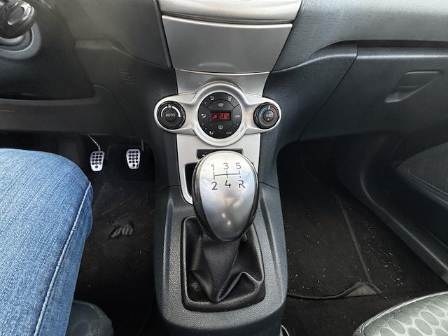 Ford fiesta 1.25i ambiente,2009 - afbeelding 4 van  27