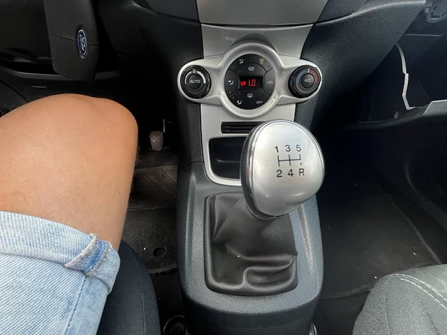 Ford fiesta 1.25i titanium 82,2011 - afbeelding 2 van  27