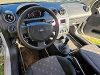 Ford fiesta 1.25i - afbeelding 15 van  37
