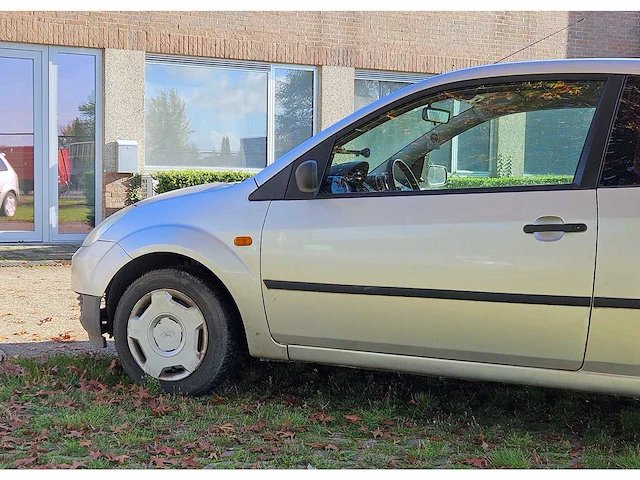 Ford fiesta 1.25i - afbeelding 36 van  37