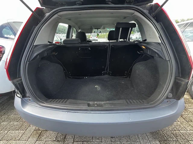 Ford fiesta 1.3i ambiente 70,2005 - afbeelding 11 van  31