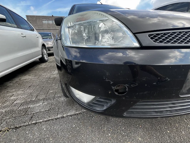 Ford fiesta 1.3i ambiente 70,2005 - afbeelding 18 van  31