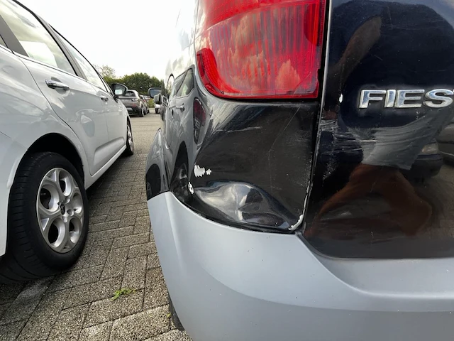 Ford fiesta 1.3i ambiente 70,2005 - afbeelding 25 van  31