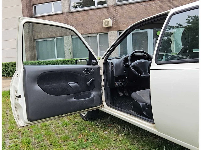 Ford fiesta 1.3i - afbeelding 16 van  40