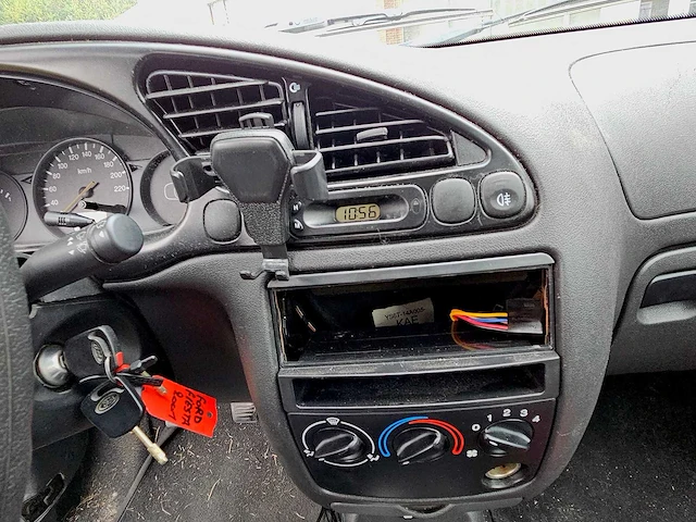 Ford fiesta 1.3i - afbeelding 19 van  40