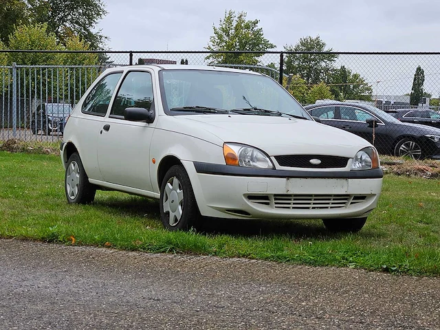 Ford fiesta 1.3i - afbeelding 36 van  40