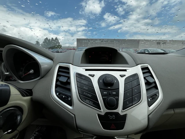 Ford fiesta 1.4 tdci ghia 68, 2009 - afbeelding 2 van  32