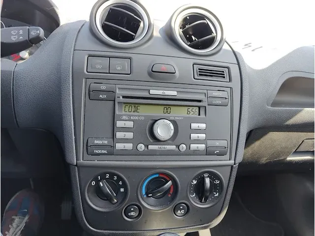 Ford fiesta 1.4 turbo tdci ghia 68, 2007 - afbeelding 3 van  32