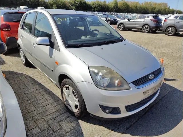 Ford fiesta 1.4 turbo tdci ghia 68, 2007 - afbeelding 23 van  32