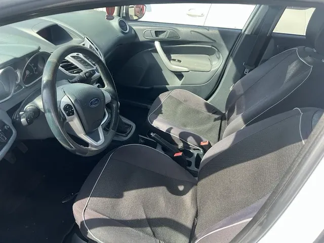 Ford fiesta 1.6 tdci trend dpf 95, 2011 - afbeelding 8 van  26
