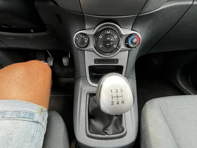 Ford fiesta 1.6 tdci trend dpf 95, 2011 - afbeelding 2 van  28