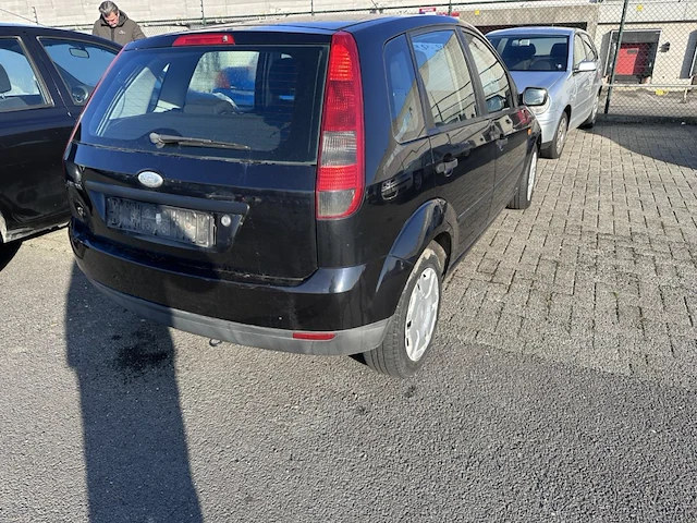 Ford fiesta, 2004 - afbeelding 13 van  18
