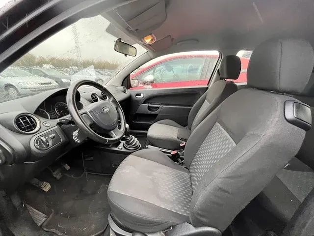 Ford fiesta, 2005 - afbeelding 18 van  32
