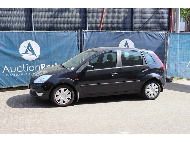 Ford fiesta benzine 2004 (marge) - afbeelding 1 van  1