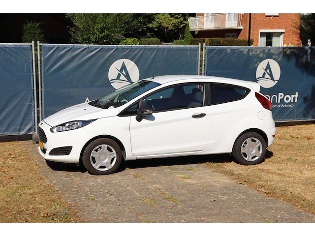 Ford fiesta benzine 2015 - afbeelding 1 van  1