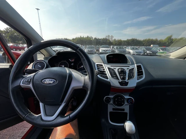 Ford fiesta celebration 60,fiesta celebration 60 - afbeelding 28 van  30
