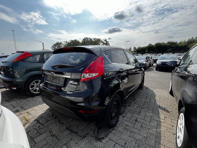 Ford fiesta f 1,6 tdci trend dpf 95 - afbeelding 24 van  29