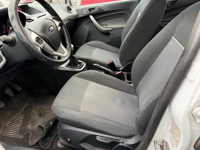 Ford fiesta,2010 - afbeelding 29 van  31