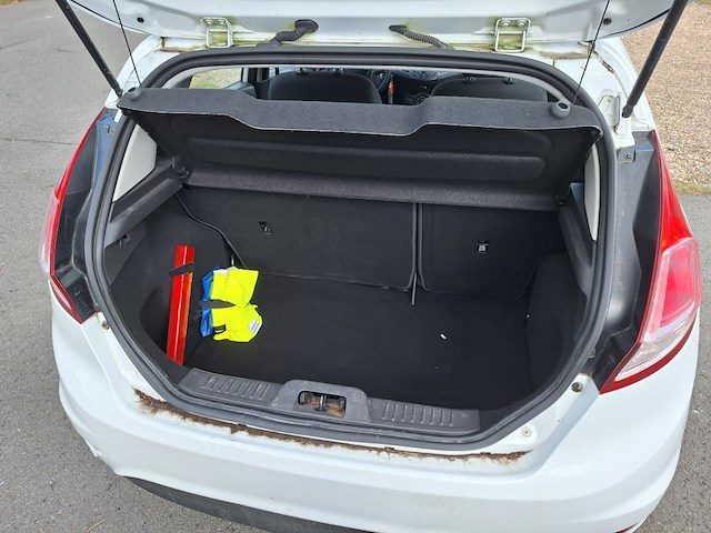 Ford fiesta - afbeelding 10 van  15