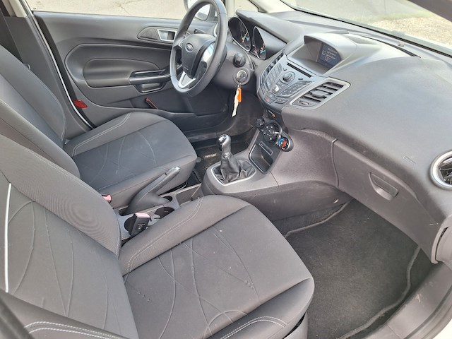 Ford fiesta - afbeelding 12 van  15