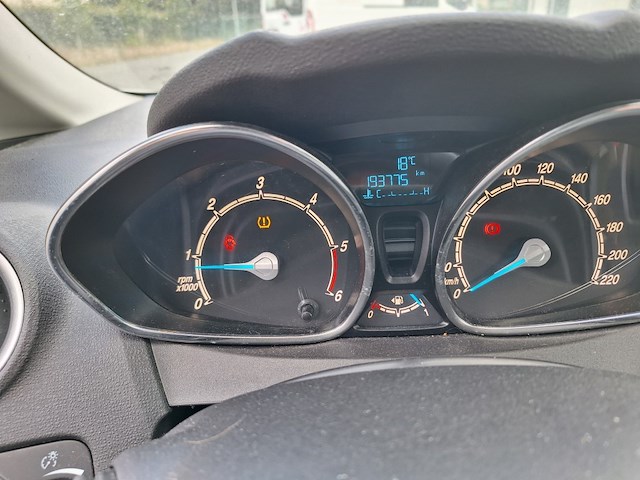 Ford fiesta - afbeelding 15 van  15