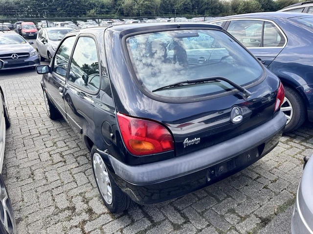 Ford fiesta - afbeelding 20 van  24