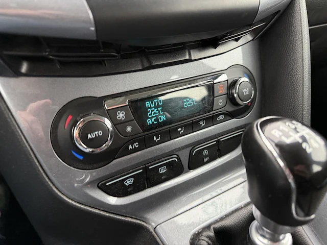 Ford focus 1.0 ecoboost econetic tech. titanium,2014 - afbeelding 4 van  25