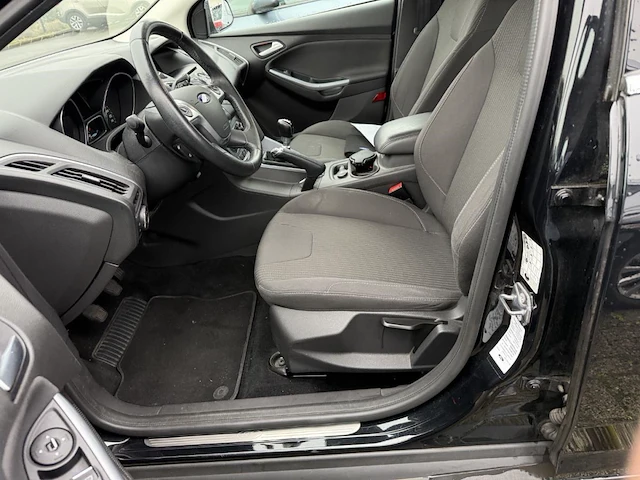Ford focus 1.0 ecoboost econetic tech. titanium,2014 - afbeelding 23 van  25