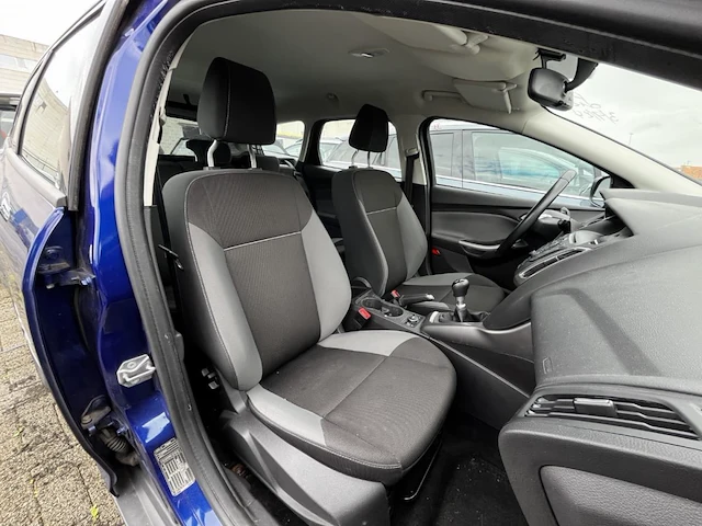 Ford focus 1.0 ecoboost econetic tech. titanium,2014 - afbeelding 16 van  30