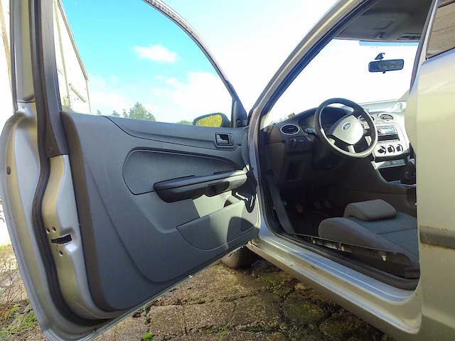 Ford focus 1.4i (project-basis) - afbeelding 10 van  11