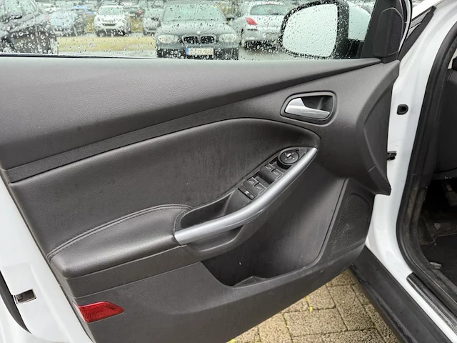 Ford focus 1.6i ti-vct titanium,2011 - afbeelding 27 van  30