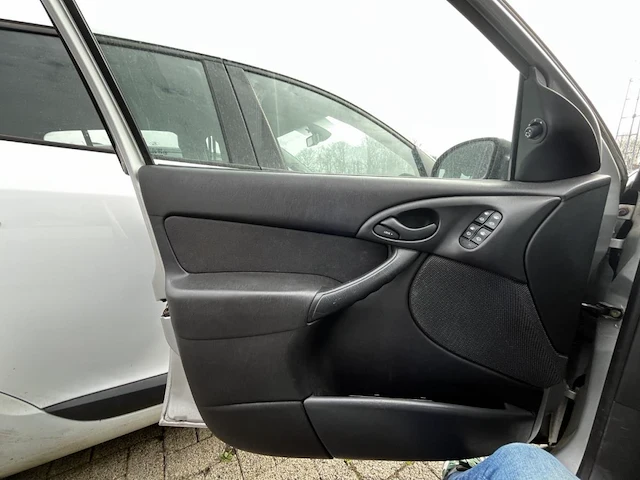 Ford focus, 2001 - afbeelding 6 van  26