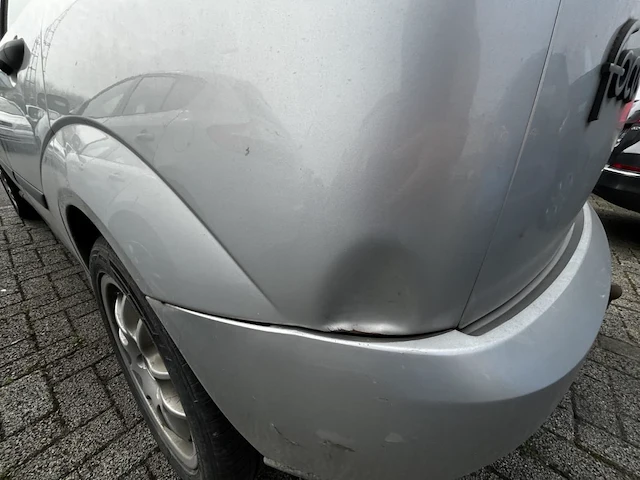 Ford focus, 2001 - afbeelding 17 van  26