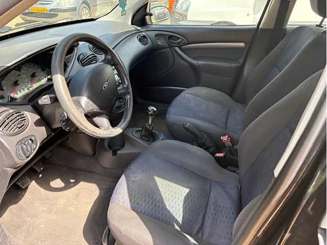 Ford focus car - afbeelding 2 van  12