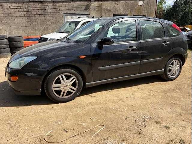 Ford focus car - afbeelding 1 van  12