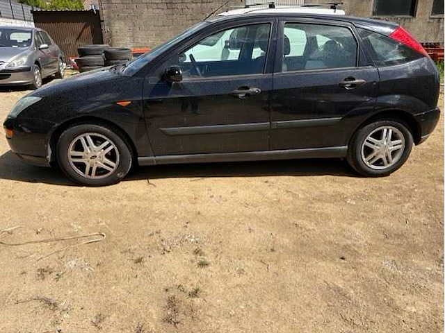 Ford focus car - afbeelding 6 van  12