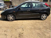 Ford focus car - afbeelding 6 van  12