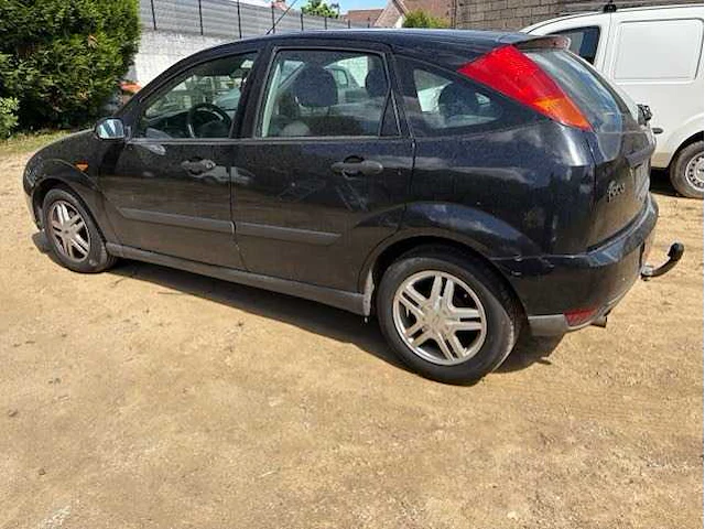 Ford focus car - afbeelding 7 van  12