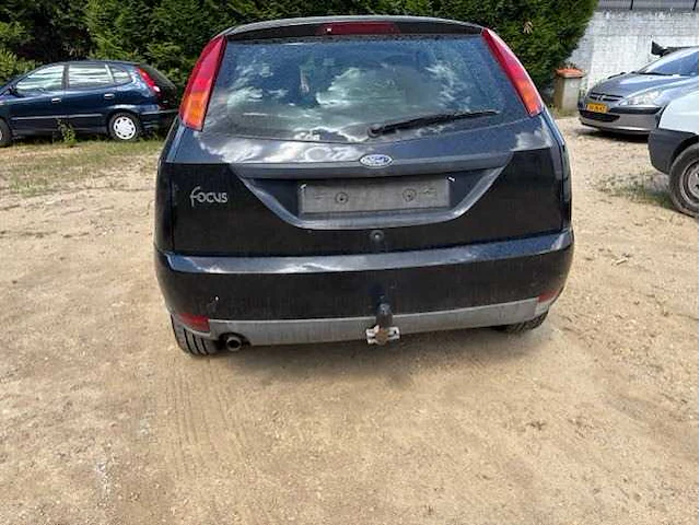 Ford focus car - afbeelding 8 van  12