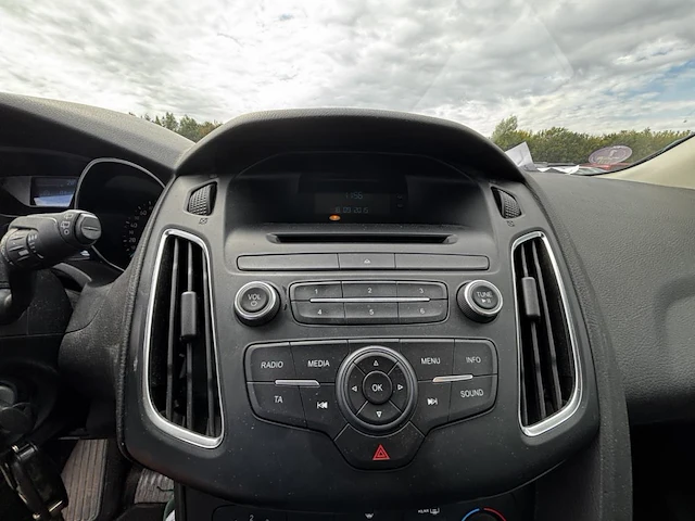Ford focus clipper trend ecoboost 100,2015 - afbeelding 4 van  30