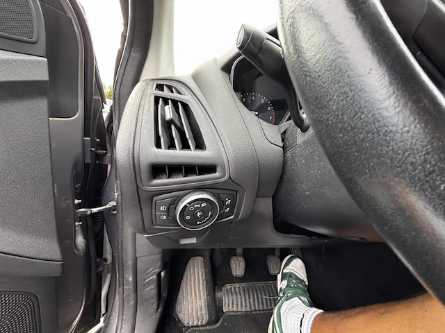 Ford focus clipper trend ecoboost 100,2015 - afbeelding 9 van  30