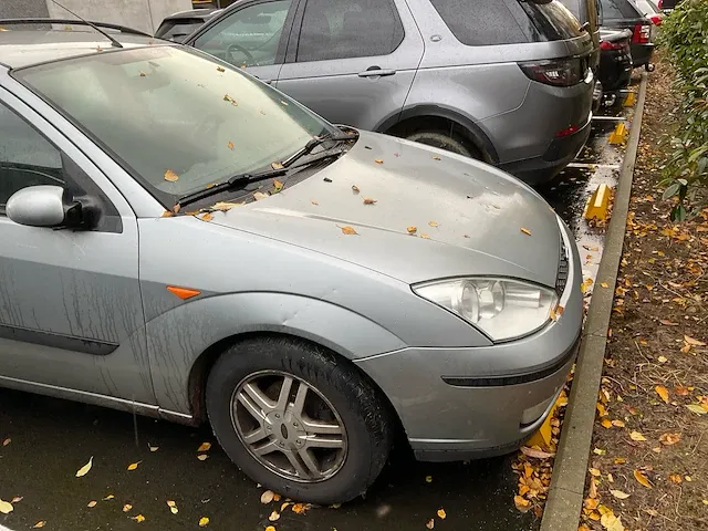 Ford focus personenauto - afbeelding 6 van  8