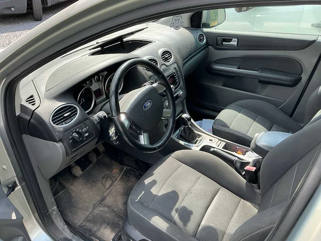 Ford focus personenauto - afbeelding 2 van  13