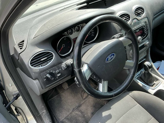 Ford focus personenauto - afbeelding 4 van  13