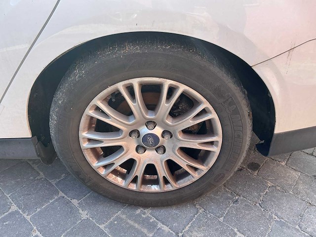 Ford focus personenauto - afbeelding 5 van  27