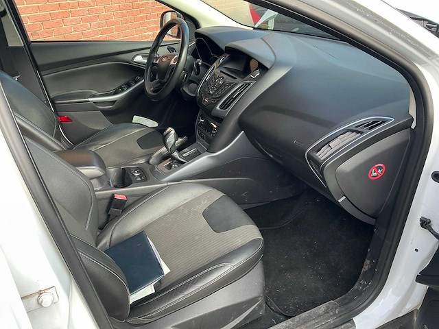 Ford focus personenauto - afbeelding 15 van  27