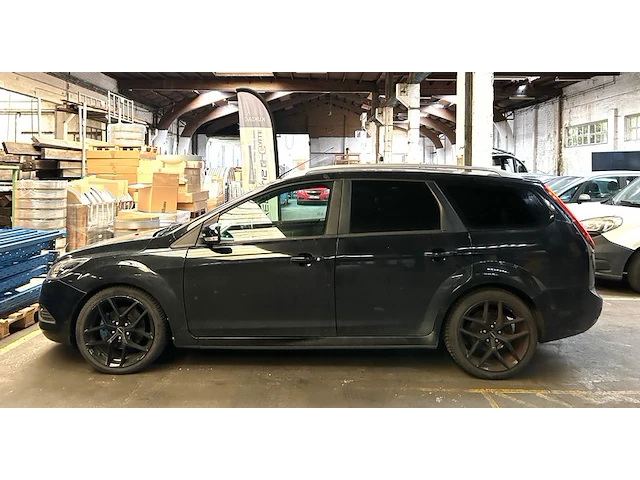 Ford focus stationwagen - afbeelding 1 van  14