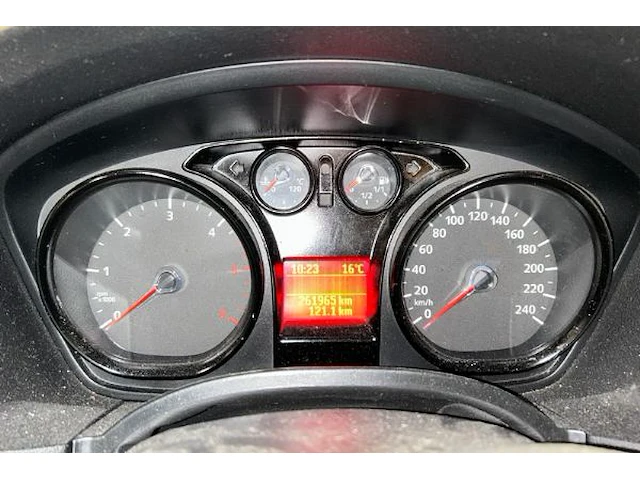Ford focus stationwagen - afbeelding 9 van  14