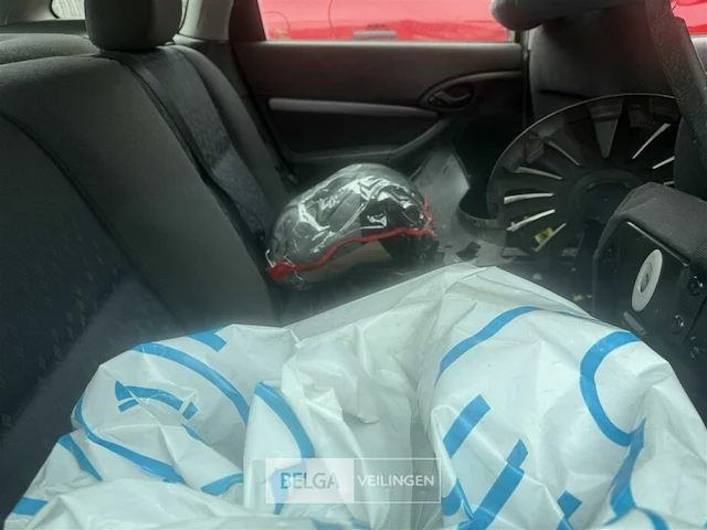 Ford focus wrak - afbeelding 10 van  10