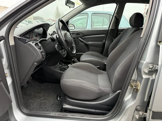 Ford focus,2004 - afbeelding 22 van  24
